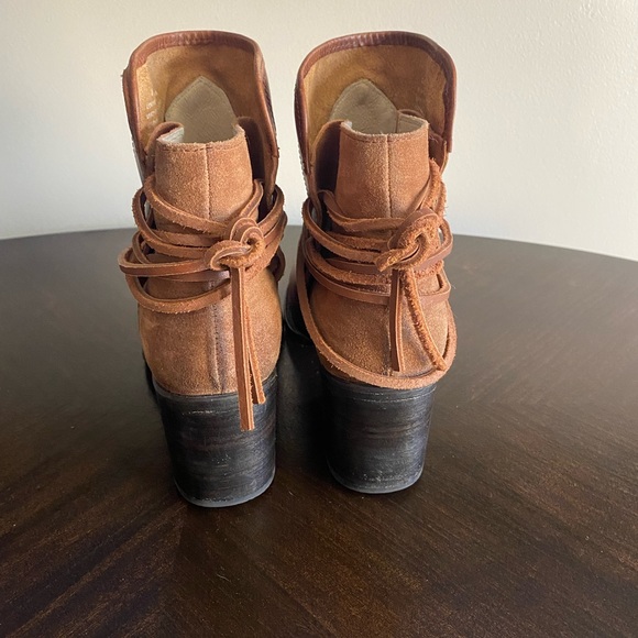 Freebird “Casey” ankle boots - Picture 7 of 11